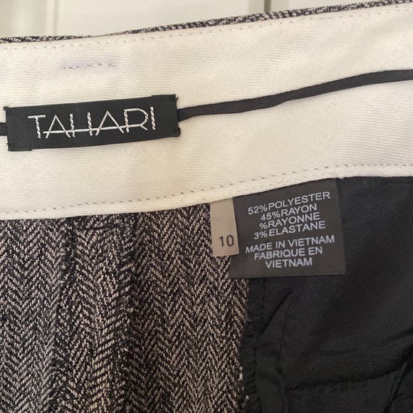 TAHARI DRESS PANTS SIZE 10 . - Picture 5 of 12